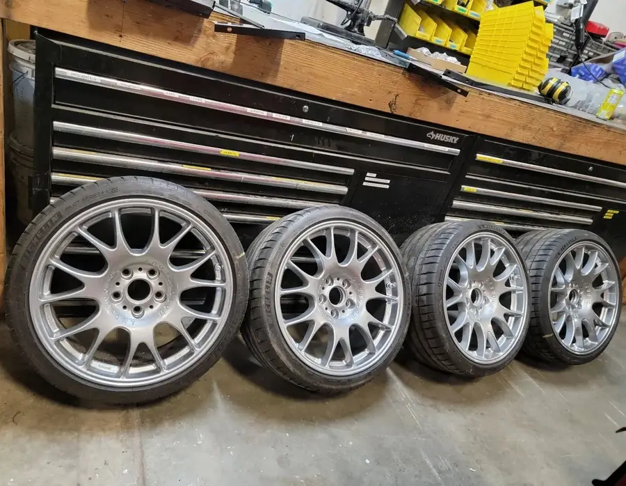 Set of BMW wheels refinished in two-stage silver, dropped off without the car